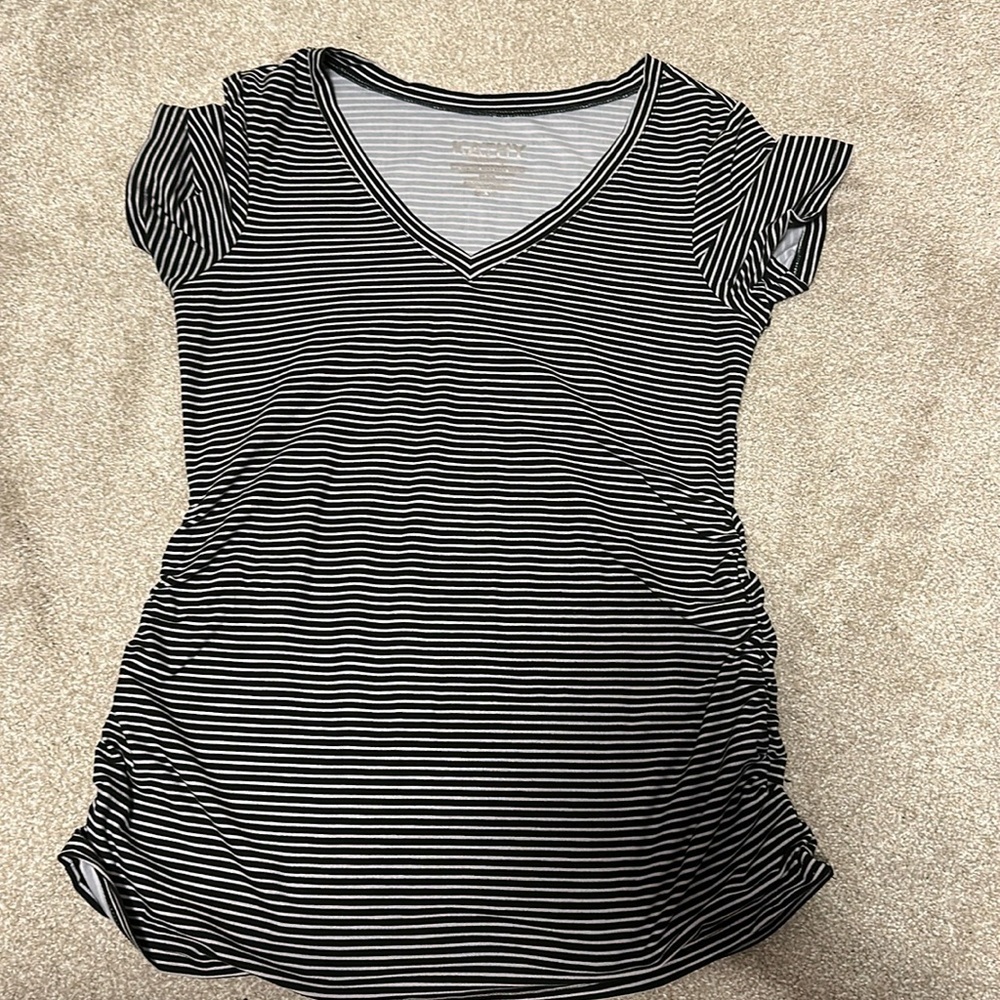 Maternity shirt